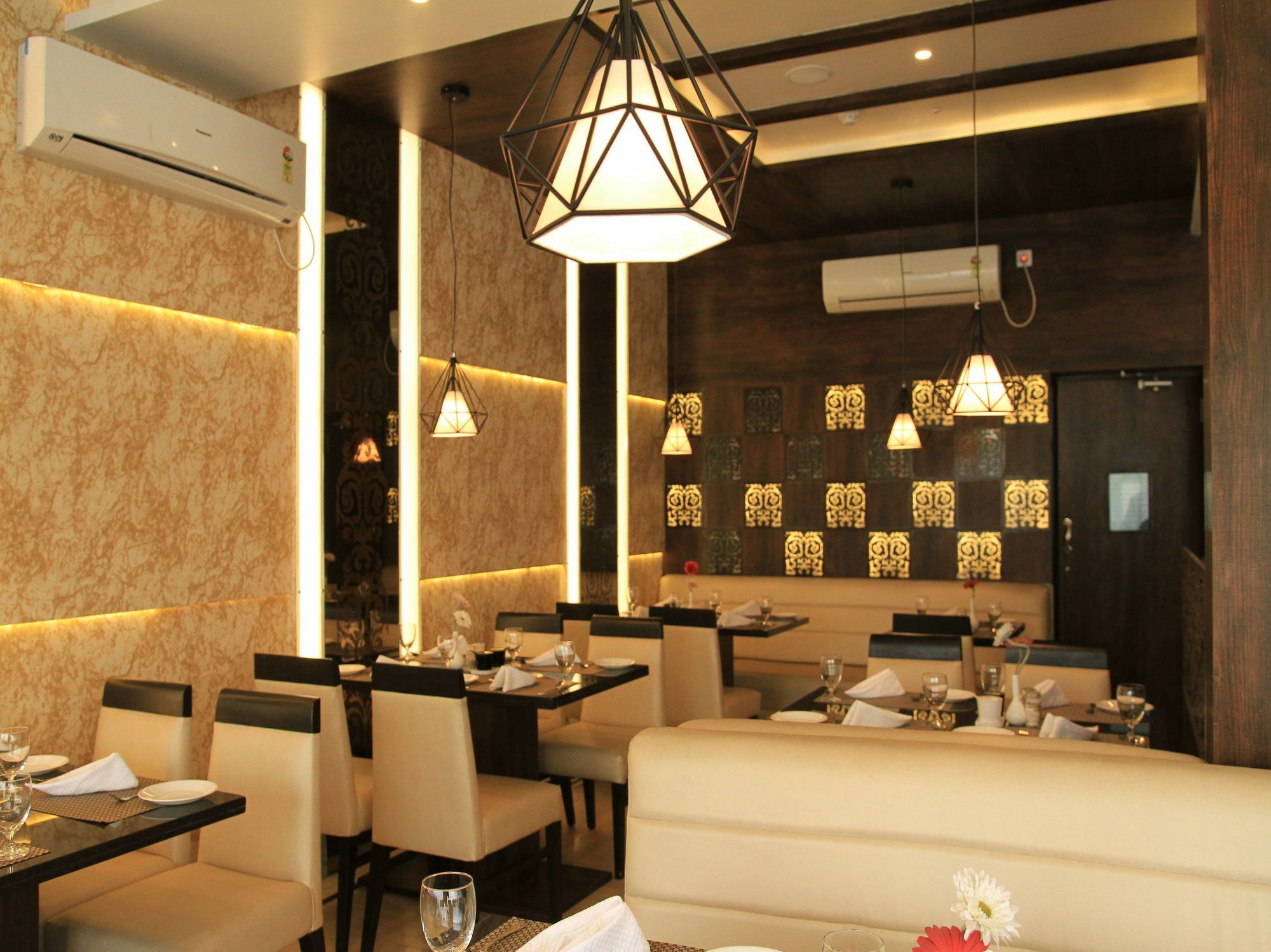 Oyo 7790 Hotel Royal Height Kolkata Eksteriør bilde